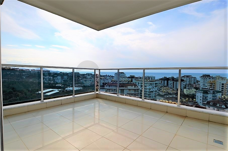 Большой пентхаус для всей семьи в районе Тосмур