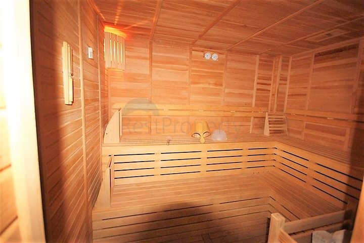 Меблированный пентхаус планировки 3+1 в Тосмуре