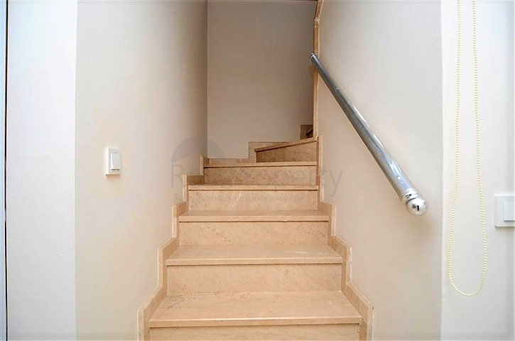 Меблированный пентхаус планировки 3+1 в Тосмуре