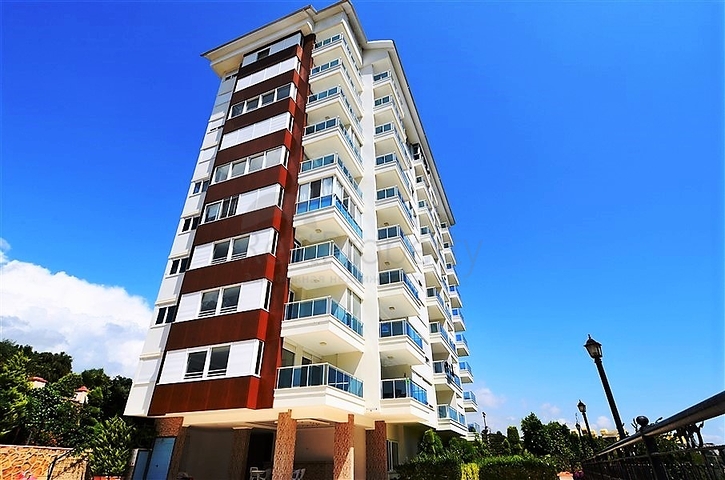 Меблированный пентхаус планировки 3+1 в Тосмуре