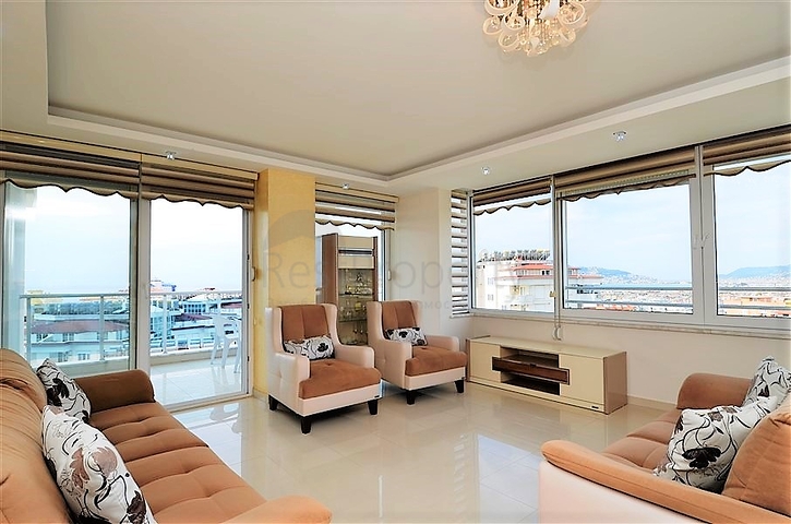 Меблированный пентхаус планировки 3+1 в Тосмуре