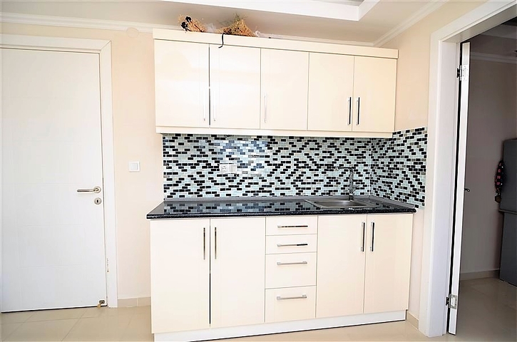 Меблированный пентхаус планировки 3+1 в Тосмуре