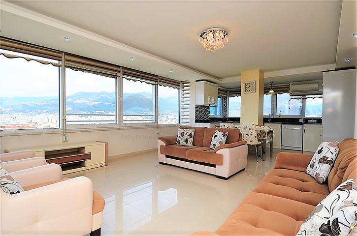 Меблированный пентхаус планировки 3+1 в Тосмуре