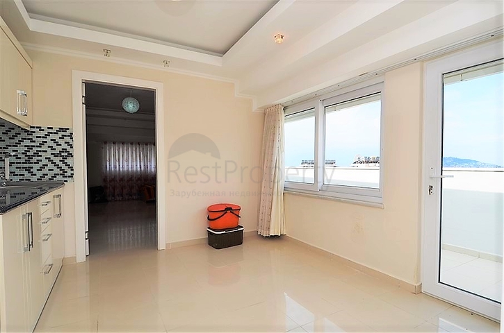 Меблированный пентхаус планировки 3+1 в Тосмуре