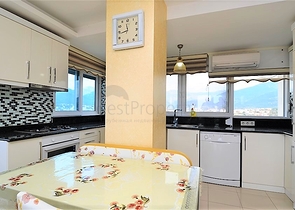 Меблированный пентхаус планировки 3+1 в Тосмуре