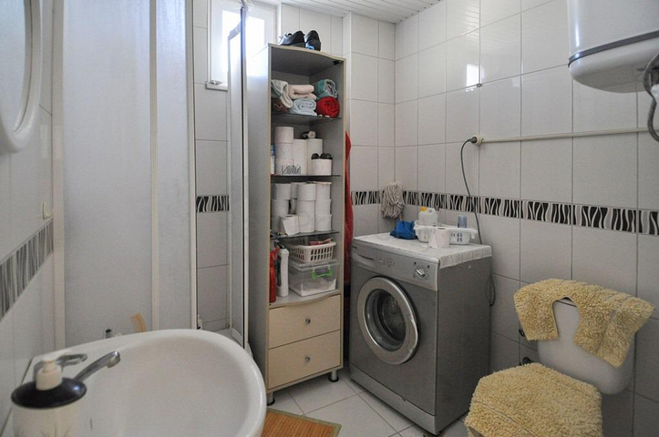 Меблированная квартира с одной спальной комнатой в Демирташе