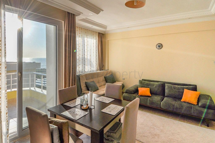 Меблированная квартира с одной спальной комнатой в Демирташе