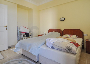 Меблированная квартира с одной спальной комнатой в Демирташе