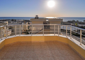 Меблированная квартира с одной спальной комнатой в Демирташе