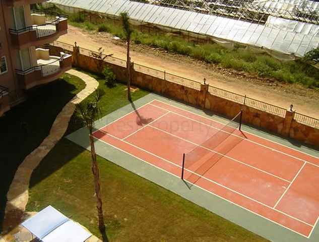 Трехкомнатная квартира с мебелью в жилом комплексе района Оба