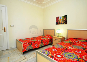 Трехкомнатная квартира с мебелью в жилом комплексе района Оба