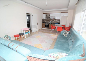 Просторная квартира с одной спальней в Махмутларе