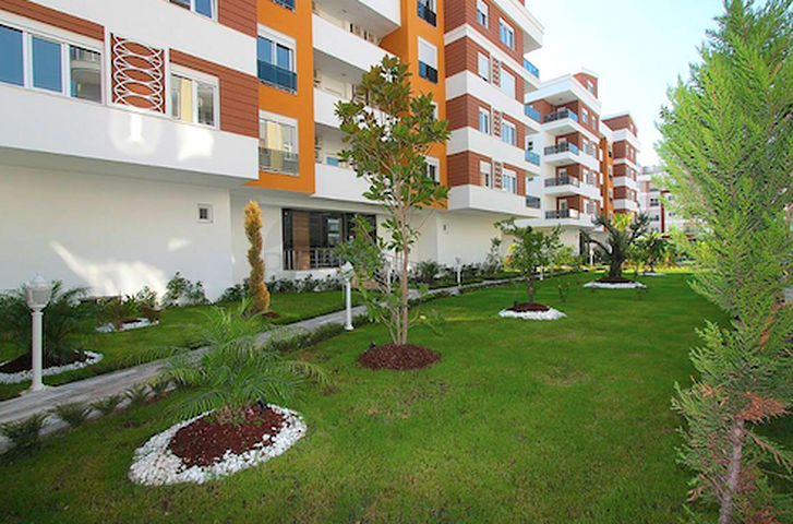 Квартира 2+1 в комплексе в Хурме Коньяалты рядом с парком