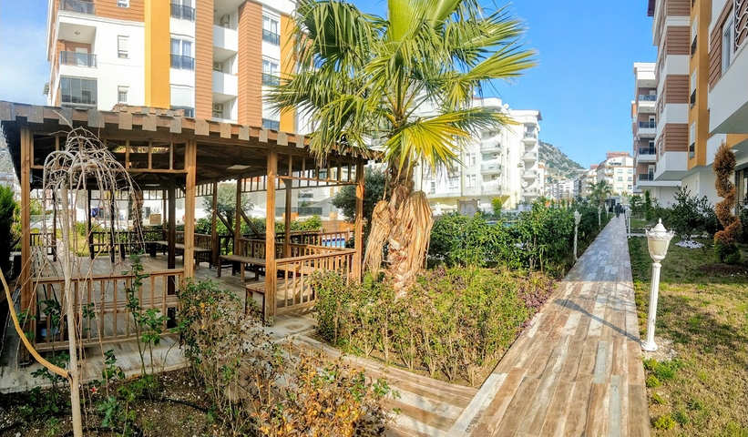 Квартира 2+1 в комплексе в Хурме Коньяалты рядом с парком