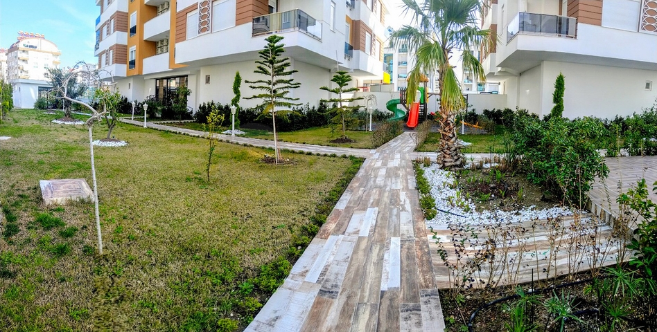 Квартира 2+1 в комплексе в Хурме Коньяалты рядом с парком