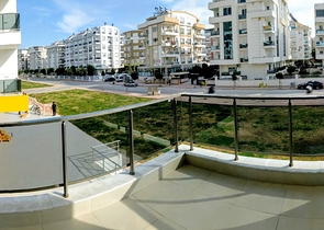 Квартира 2+1 в комплексе в Хурме Коньяалты рядом с парком