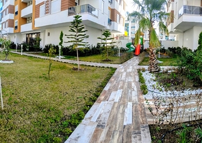 Квартира 2+1 в комплексе в Хурме Коньяалты рядом с парком