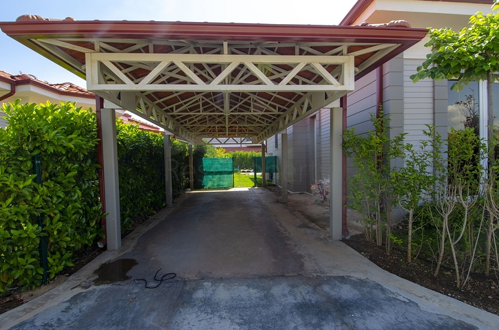 Элитная вилла 4+1 с мебелью в Дошемеальты Анталья