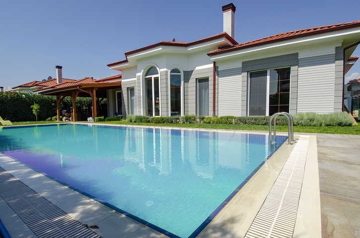 Элитная вилла 4+1 с мебелью в Дошемеальты Анталья