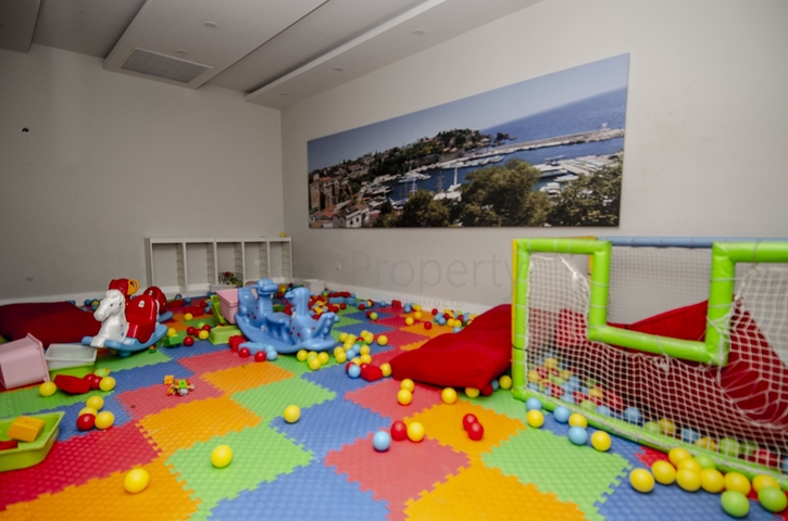 Элитная вилла 4+1 с мебелью в Дошемеальты Анталья