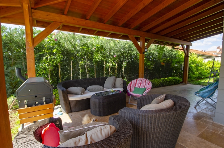 Элитная вилла 4+1 с мебелью в Дошемеальты Анталья