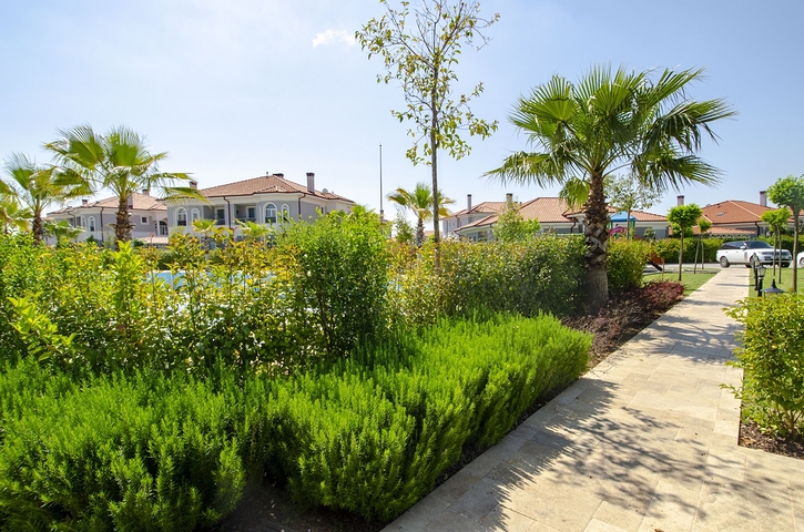 Элитная вилла 4+1 с мебелью в Дошемеальты Анталья