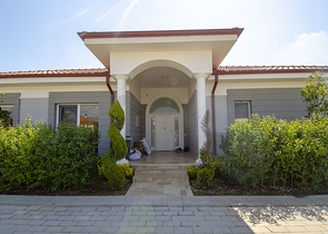 Элитная вилла 4+1 с мебелью в Дошемеальты Анталья