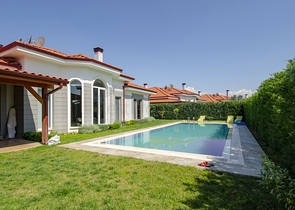 Элитная вилла 4+1 с мебелью в Дошемеальты Анталья