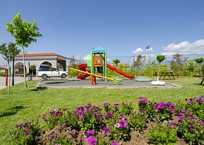 Элитная вилла 4+1 с мебелью в Дошемеальты Анталья