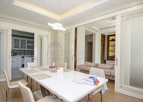 Элитная вилла 4+1 с мебелью в Дошемеальты Анталья