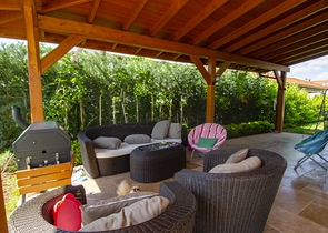 Элитная вилла 4+1 с мебелью в Дошемеальты Анталья