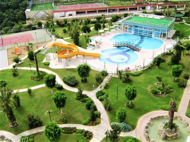 Квартира с тремя спальнями в районе Джикджилли