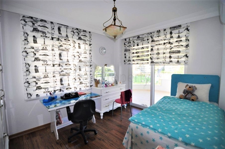 Квартира с тремя спальнями в районе Джикджилли