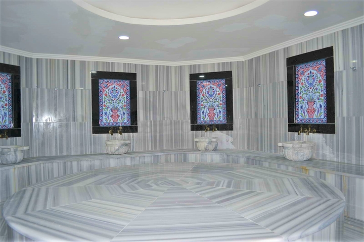 Четырехкомнатная квартира в шаговой доступности от моря