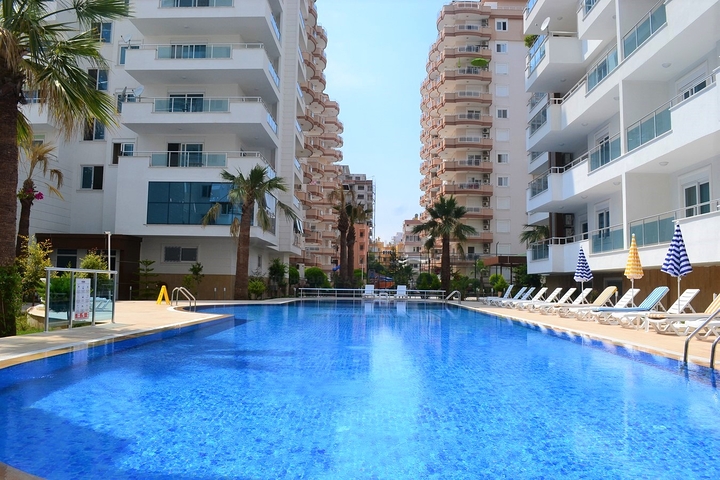 Четырехкомнатная квартира в шаговой доступности от моря