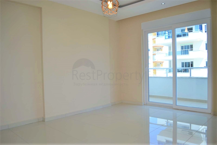 Четырехкомнатная квартира в шаговой доступности от моря