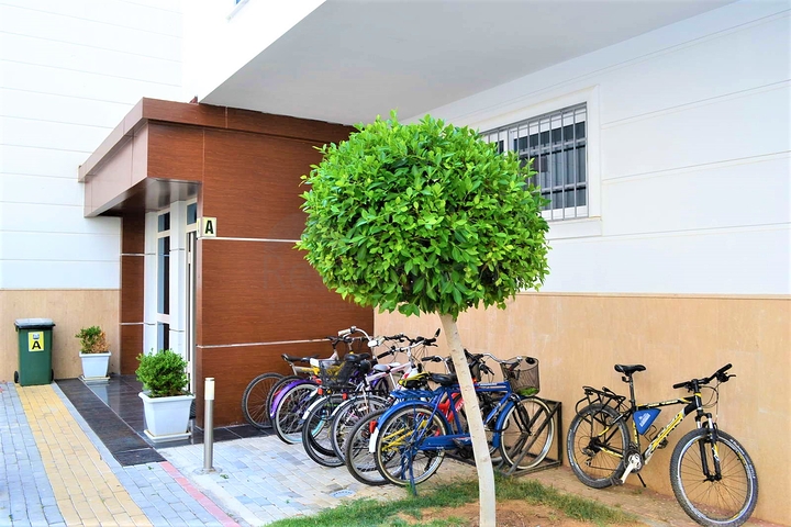 Четырехкомнатная квартира в шаговой доступности от моря