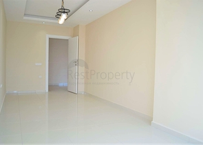 Четырехкомнатная квартира в шаговой доступности от моря