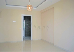 Четырехкомнатная квартира в шаговой доступности от моря