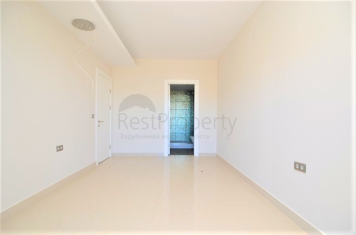 Двухкомнатная квартира с видом на море в Махмутларе