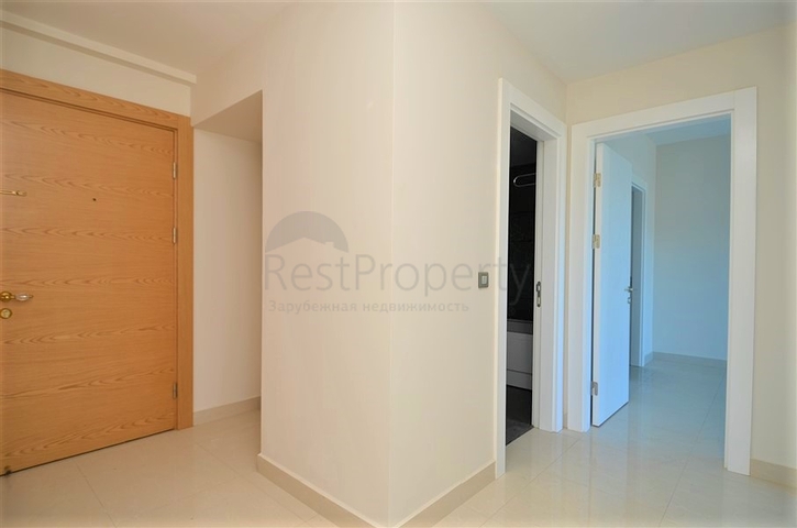 Двухкомнатная квартира с видом на море в Махмутларе