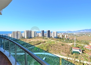 Двухкомнатная квартира с видом на море в Махмутларе