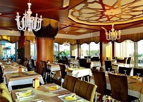 Двухкомнатная квартира с видом на море в Махмутларе