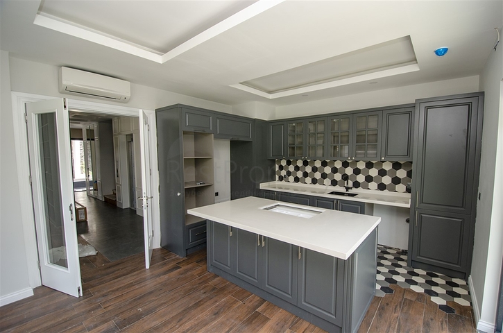 Проект вилл 7+1 в Коньяалты Анталья