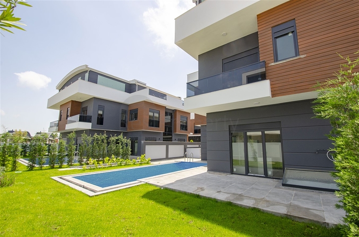 Проект вилл 7+1 в Коньяалты Анталья