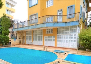 Большая вилла в шаговой доступности от моря в Кестеле