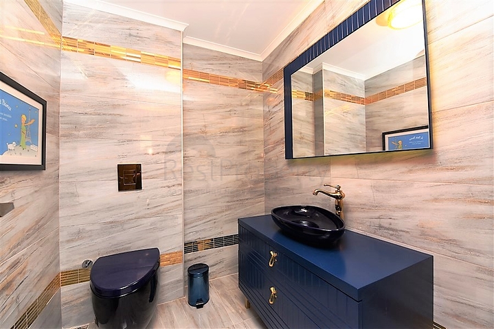 Отдельностоящая вилла с видом на крепость в центре Алании