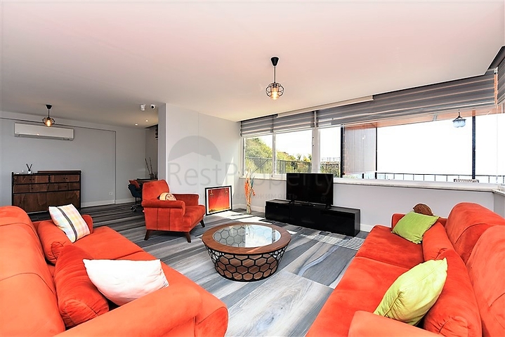 Отдельностоящая вилла с видом на крепость в центре Алании