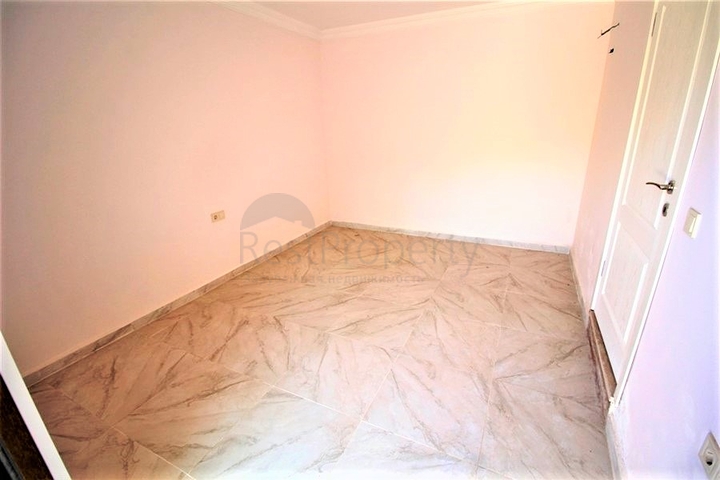 Двухэтажная вилла по привлекательной цене в Каргыджаке