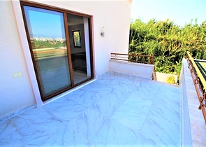 Двухэтажная вилла по привлекательной цене в Каргыджаке